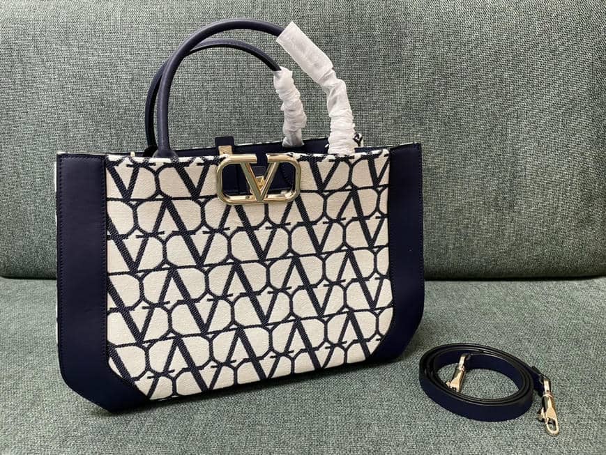 Tote